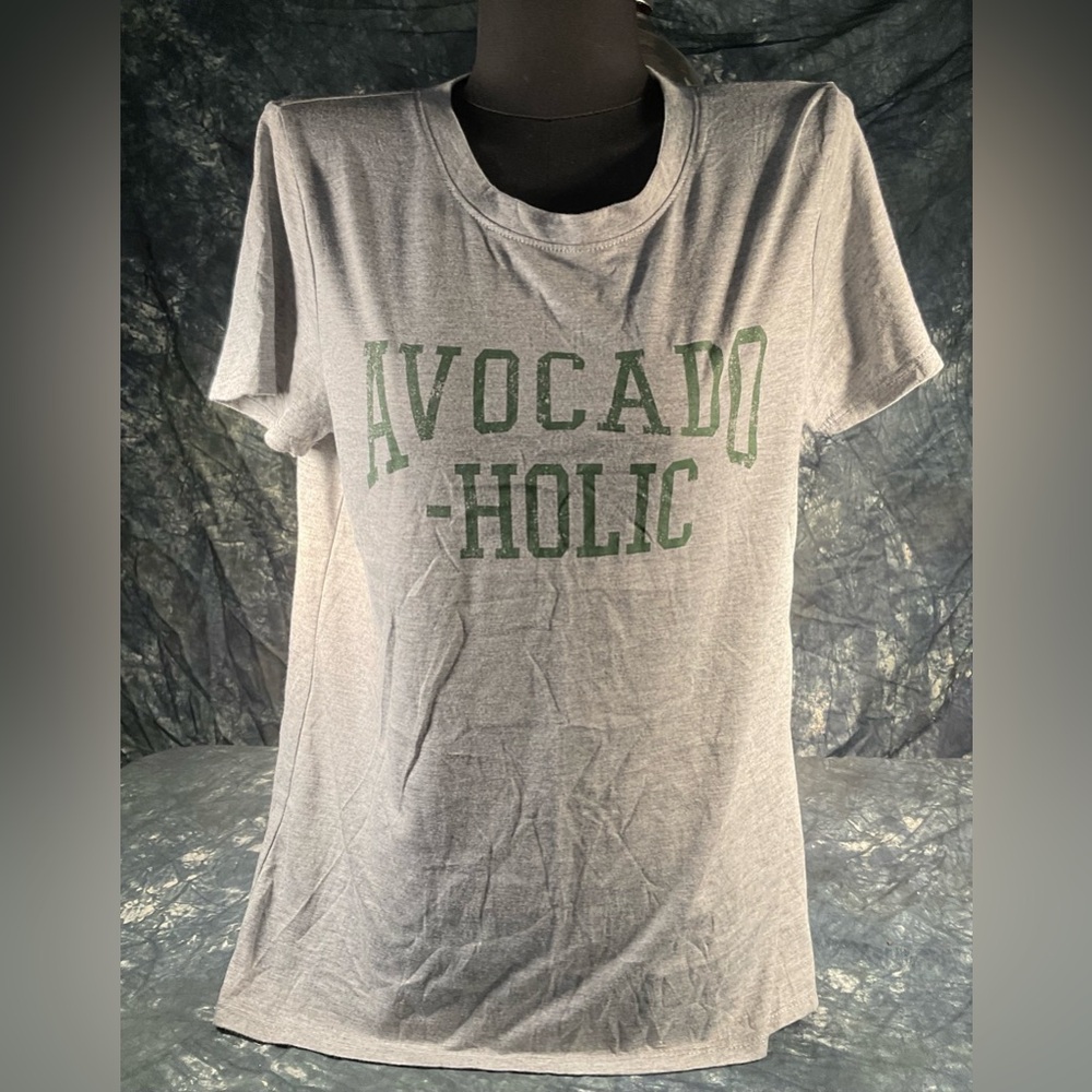 Modern Lux avacado holic t shirt.